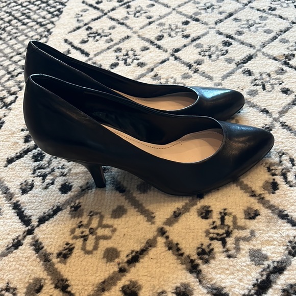 Vince Camuto Heels black 6 1/2 - Picture 7 of 14